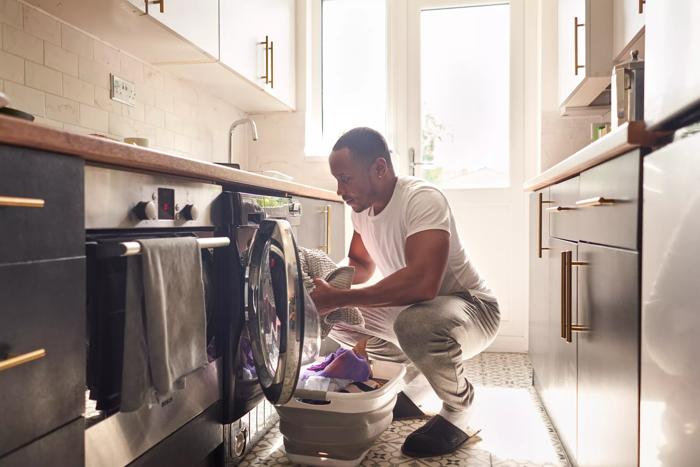 Average electricity usage in the UK: how many kWh does your home use?