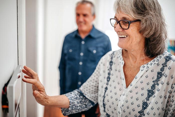Smart thermostats: what they do, how they work, and reasons to get one